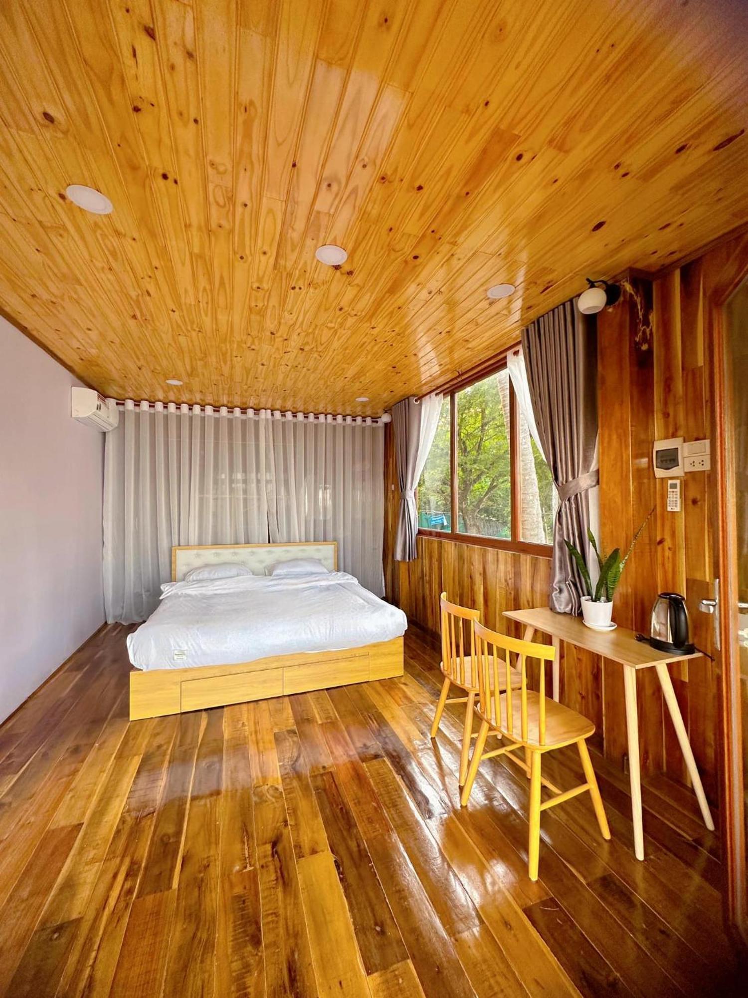Гостевой дом Bai Thom Retreat Дуонг-Донг Экстерьер фото